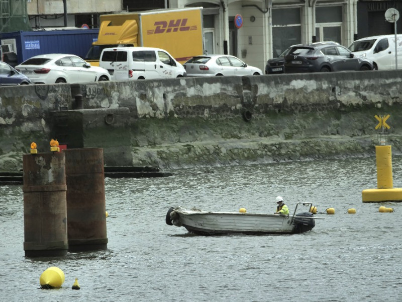 Primeras obras de cimentación del nuevo puente sobre la ría de Bilbao