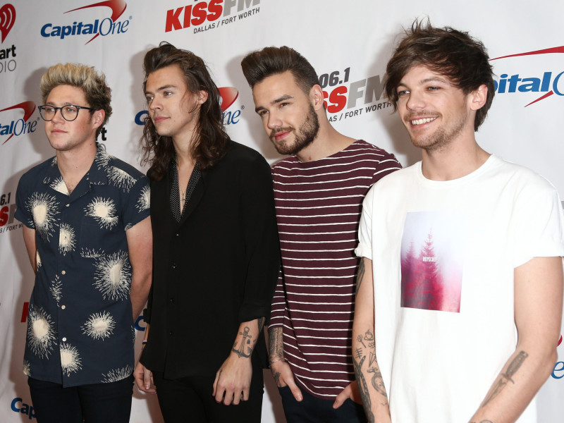 NIALL HORAN, HARRY STYLES, LIAM PAYNE, LUIS TOMLINSON de One Direction asisten al Jingle Ball 2015 de 106.1 KISS FM en el American Airlines Center en Dallas, Texas en diciembre de 2015