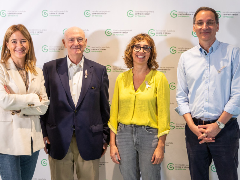 De izquierda a derecha Almudena Puchades, Tomás Trenor, María Jesús Dolz y Marcos Calvo