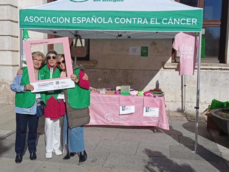 Puesto de la AECC en Burgos este viernes