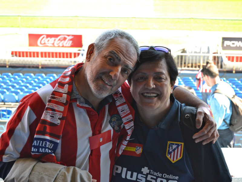 El alma mater de la peña, Liliana, con el vicepresidente Paco