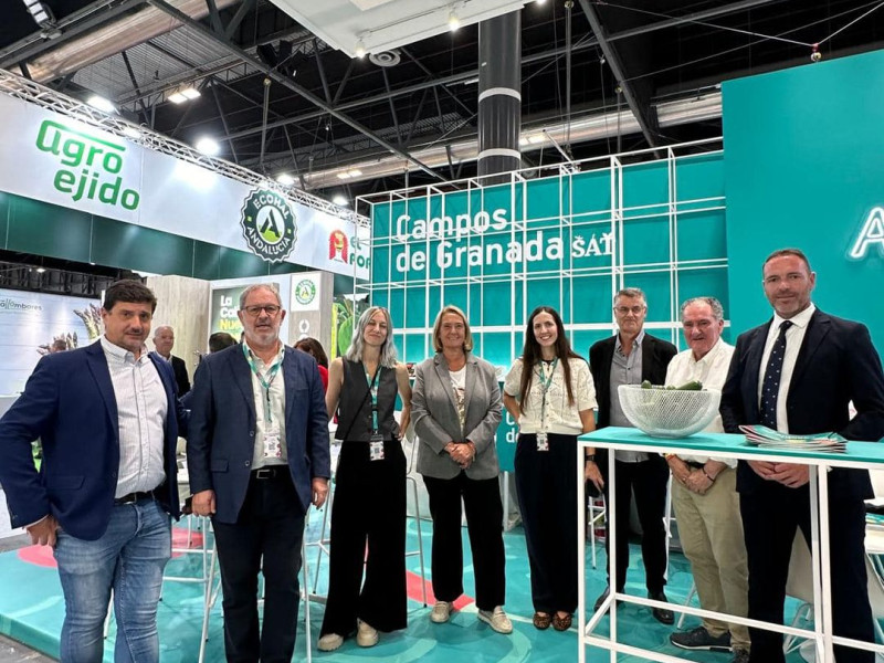 Visita institucional al stand de Campos de Granada en Fruit Attraction