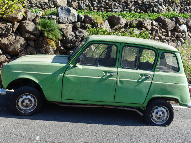 Coches antiguos en la isla de La Gomera