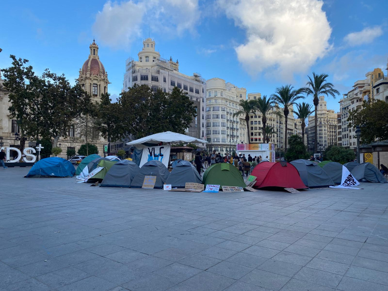 ACAMPADA EN VALENCIA