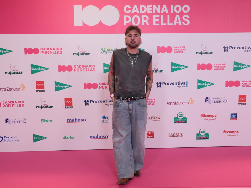 Dani Fernández en el 'Cadena 100 Por Ellas'