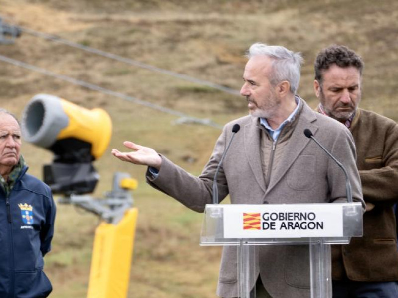 Jorge Azcón presenta el nuevo plan de inversión en Formigal