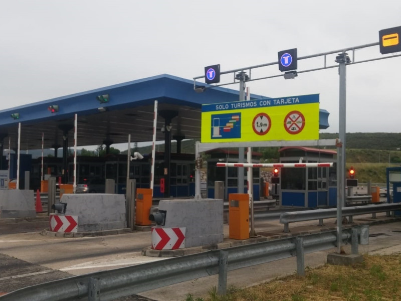 El peaje de la autopista AP-66 entre León y Campomanes