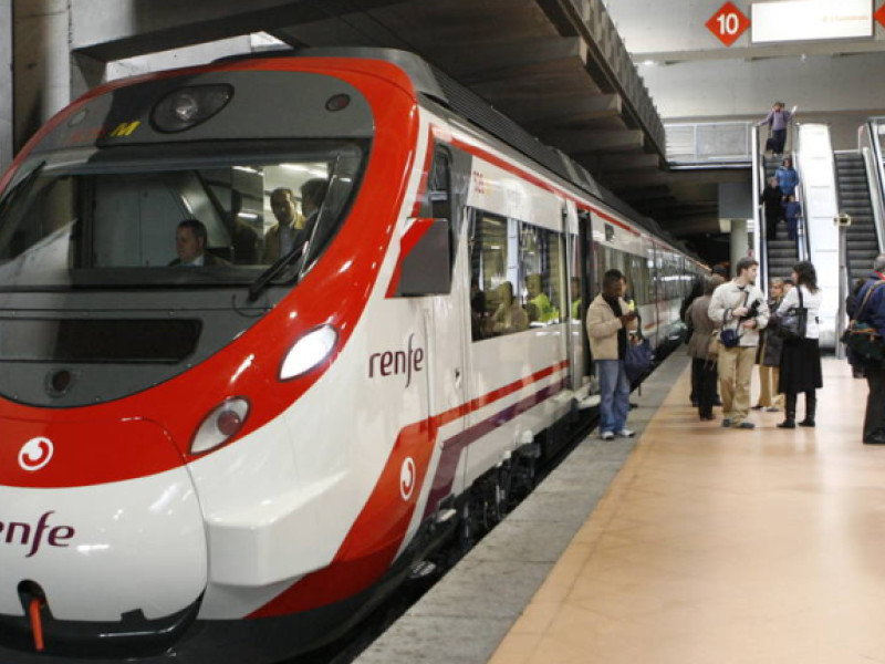 Un tren de Cercanías en Madrid