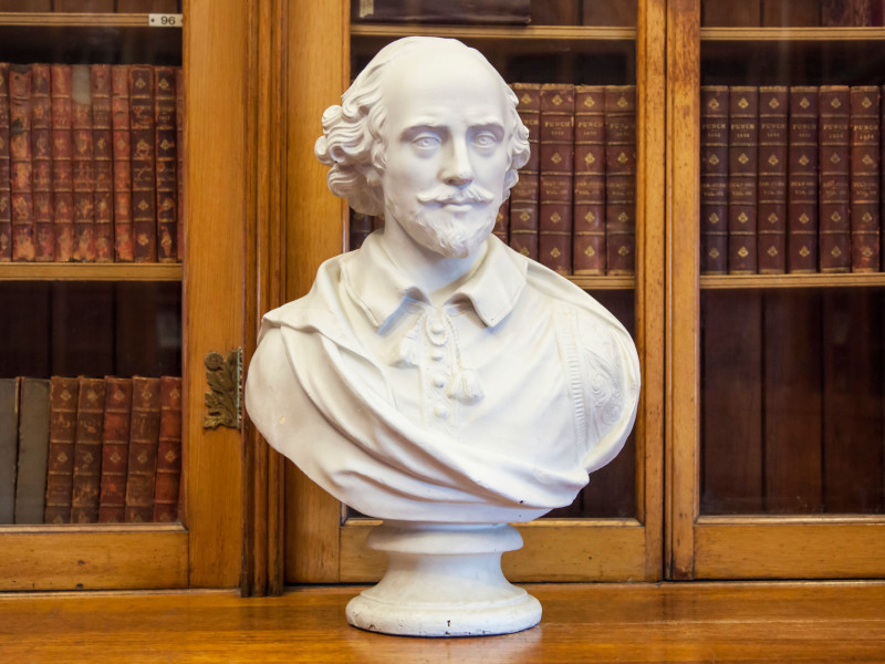 Busto de Shakespeare en la Sala Conmemorativa de Shakespeare, Biblioteca de Birmingham, Birmingham, Inglaterra