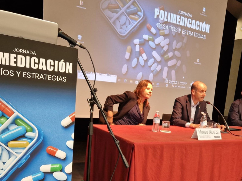 Jornada sobre polimedicación celebrada en el centro municipal de El Coto, en Gijón