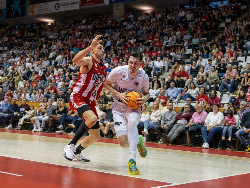 Rodions Kurucs tuvo un buen arranque de partido