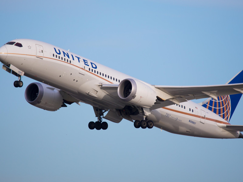 Tom Stucker utiliza los aviones de United Airlines como su segunda casa