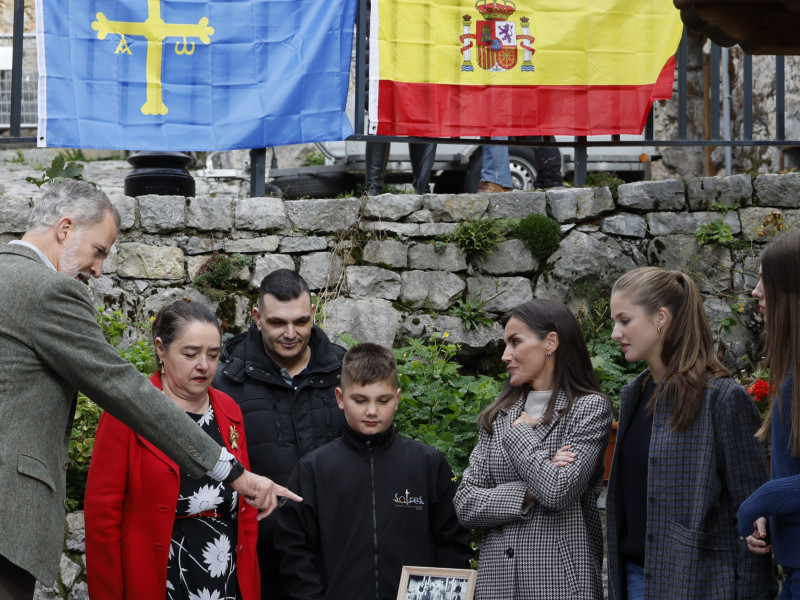 La Familia Real en Sotres