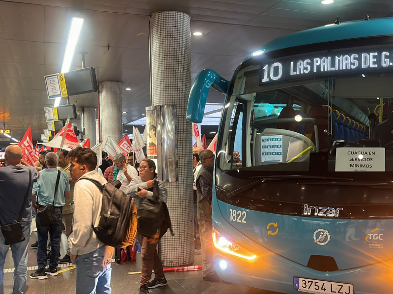 Movilizaciones en el interior de la estación de Guaguas de San Telmo