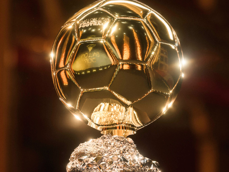 Trofeo del Balón de Oro que se entrega al ganador de 2024