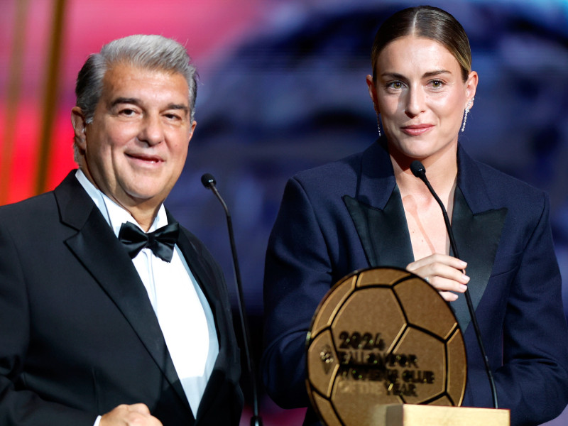 Joan Laporta i Alexia Putellas odbierają nagrodę dla najlepszego klubu kobiet podczas Gali Złotej Piłki 2024