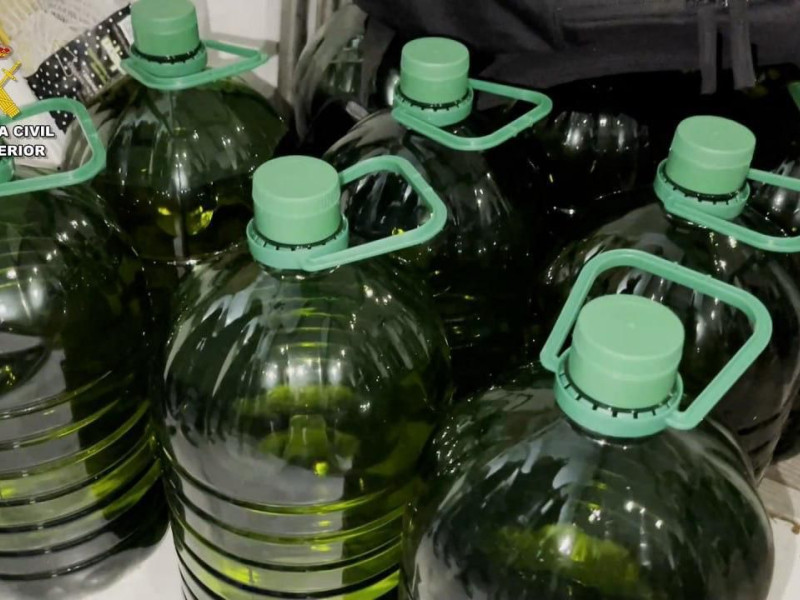 Operación de la Guardia Civil contra la adulteración de aceite en Bizkaia