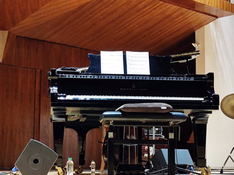 Imagen de archivo de un piano