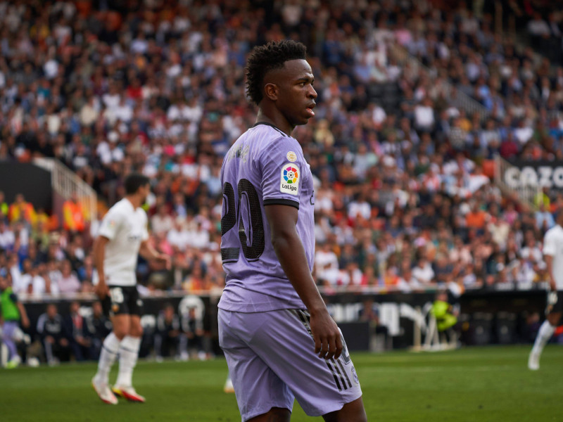 Vinicius, durante un partido ante el Valencia en Mestalla.