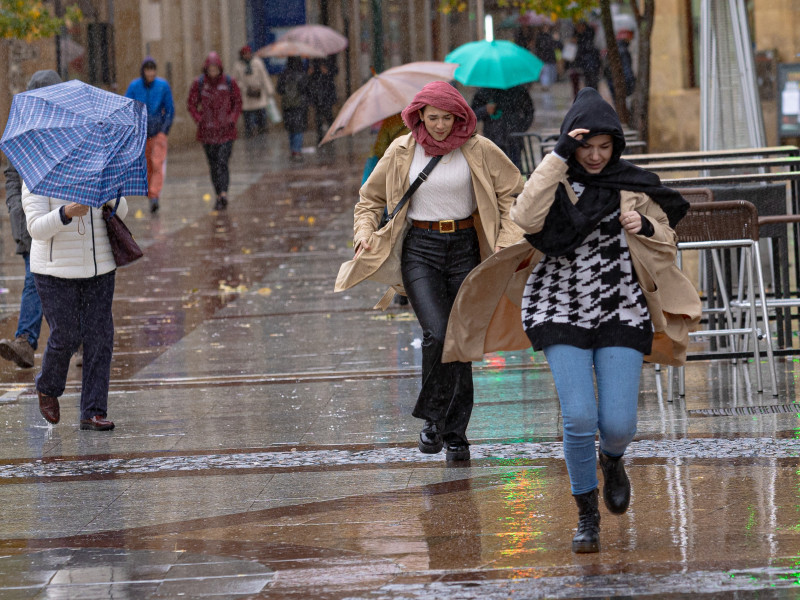 Lluvia y rachas de viento en Soria