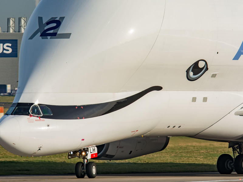 Aterrizaje del Airbus Beluga XL