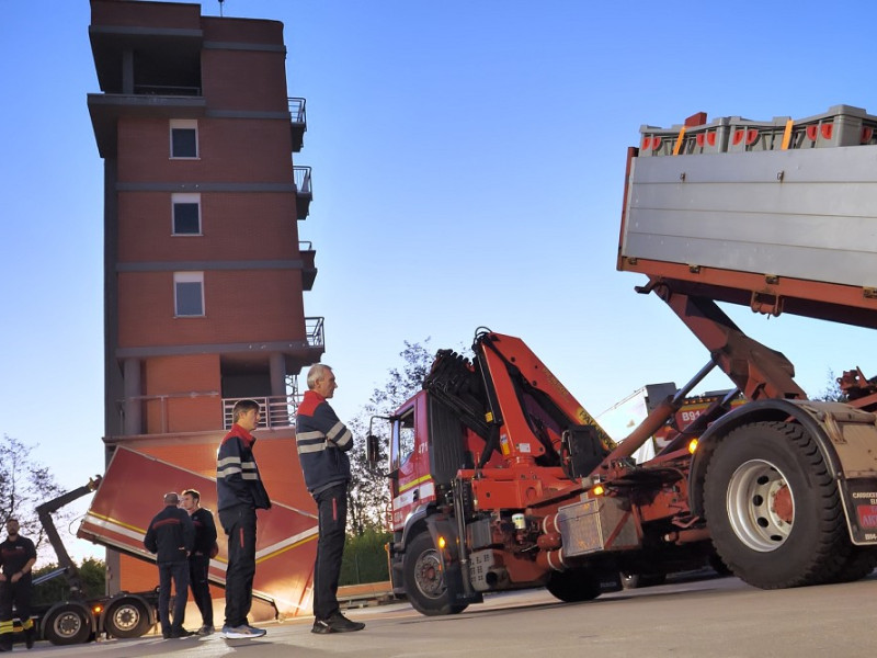 Bomberos de Bizkaia, camino de Valencia