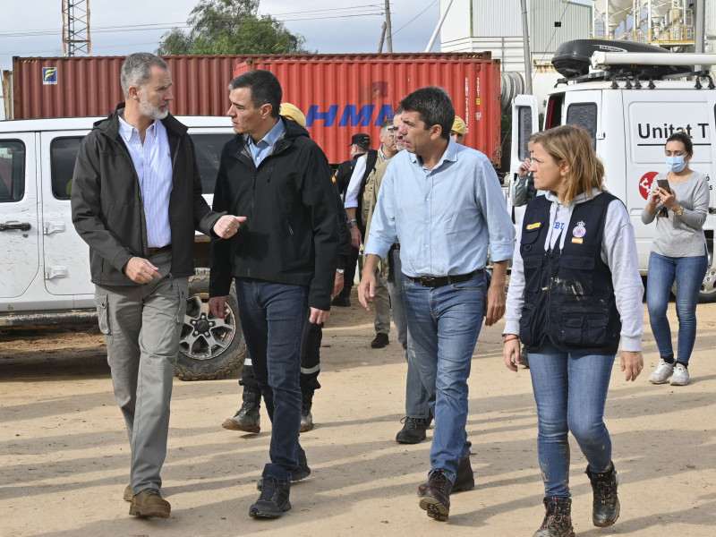 El Rey, Sánchez y Mazón, antes de hacer la visita a Paiporta