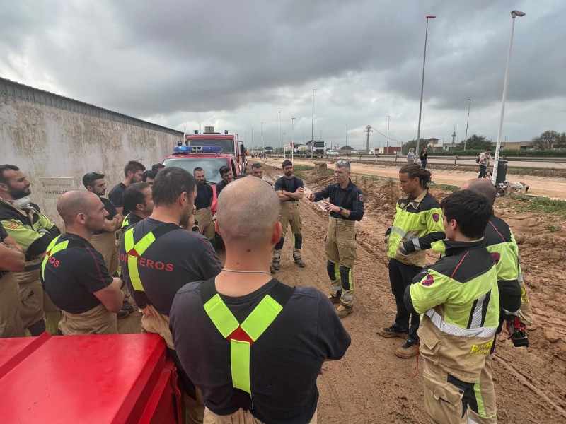 Bomberos de la DPT en Catarroja