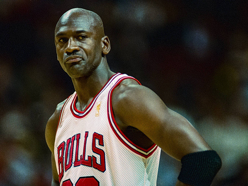 Michael Jordan, en un partido con los Bulls