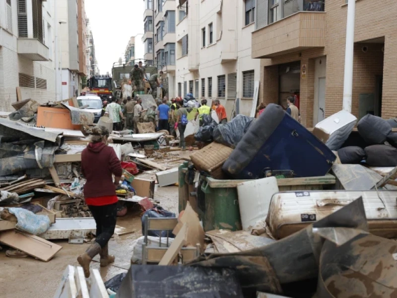 Una familia leonesa organiza un convoy de vehículos todoterreno para ayudar a las poblaciones afectadas por la DANA