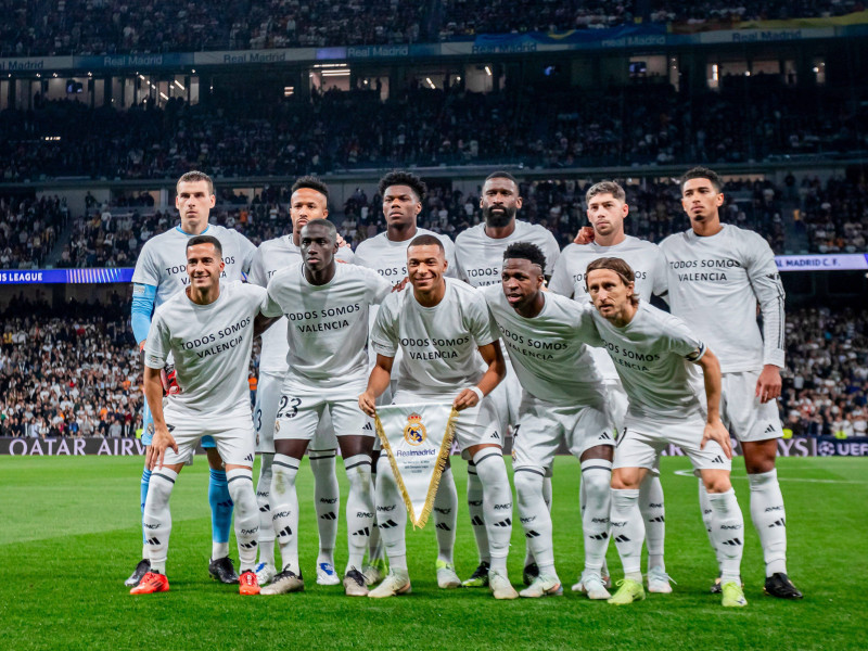 Once del Real Madrid el pasado martes ante el Milán en Champions.

2024.11.05 Madryt
Football - UEFA Champions League season 2024/2025 Madrid Real Madrid Estadio Santiago Bernabéu
Real Madryt - AC Milan
Real Madryt prezentacja druzyny Real Madrid team photo Andriy Lunin Lucas Vazquez Eder Militao Antonio Rudiger Ferland Mendy Federico Valverde Aurelien Tchouameni Luka Modric Jude Bellingham Kylian Mbappe Vinicius Junior
Credit: Mateusz Porzucek PressFocus *** Local Caption *** 57585087