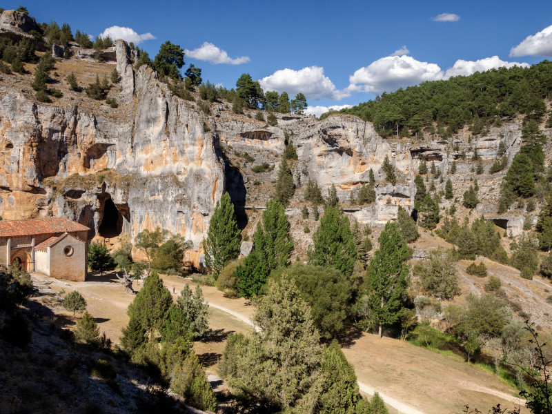 Ermita de San Bartolomé. Cañón del Río Lobos, Parque Natural de Soria, provincia de Castilla y León, España