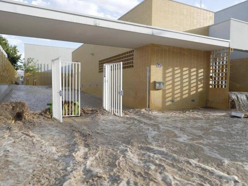 Imagen del colegio María Zambrano de Parque Venecia, del verano de 2023.