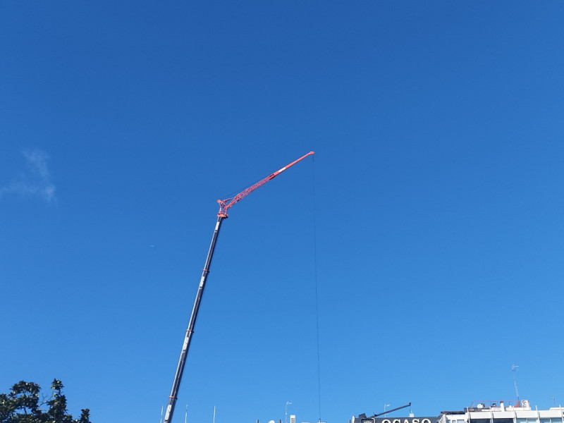 Grúa en los Cantones A Coruña