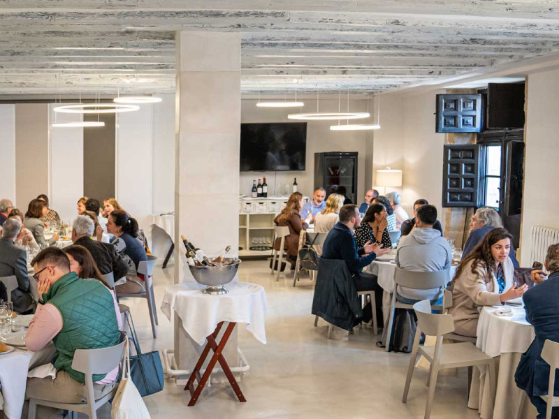 Salón-Comedor Escuela de Hostelería