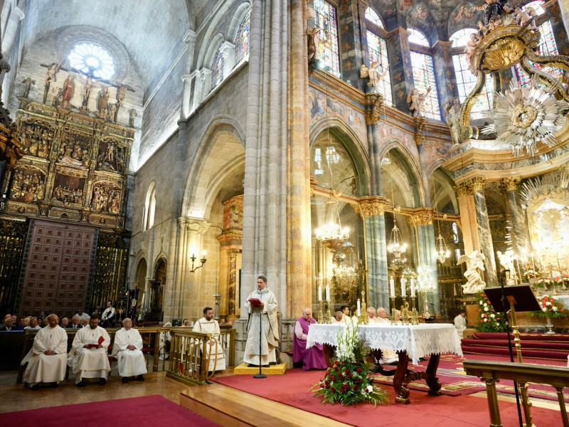 Ofrenda del Antigo Reino de Galicia al Santísimo Sacramento en la Catedral de Lugo