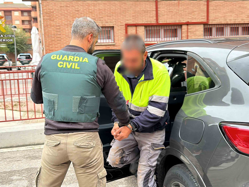 Detención por parte de la Guardia Civil