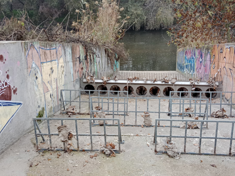 Uno de los aliviaderos del río Manzanares