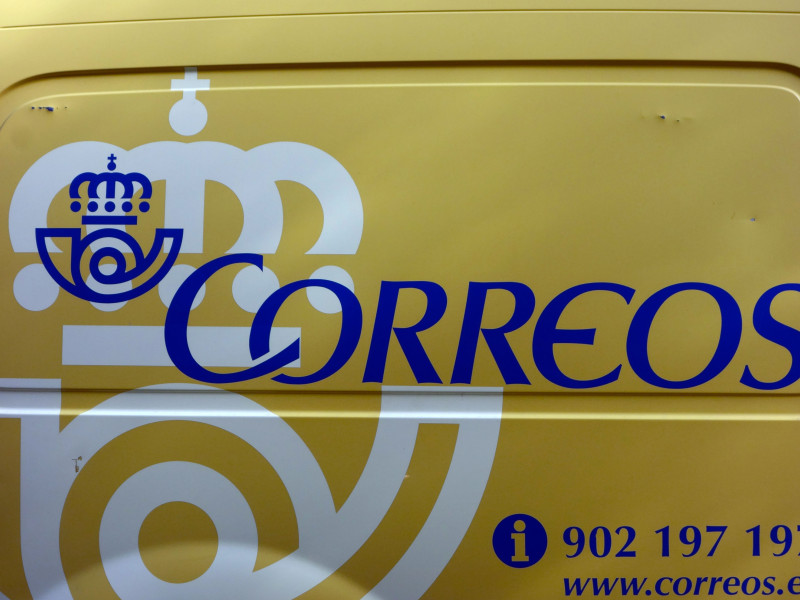 Logotipo en vehículo de Correos de España, Santa Cruz de Tenerife, Islas Canarias