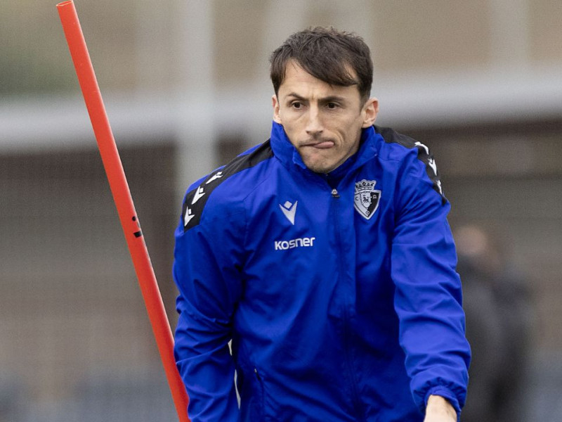 Ante Budimir entrenando en Tajonar