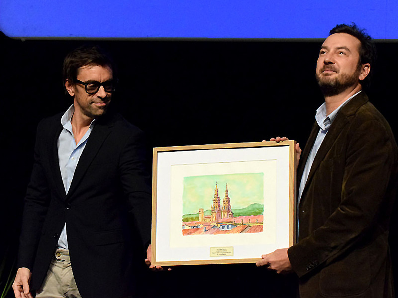 Jorge Bustos recoge el premio Valores de la Comunicación de COPE Rioja