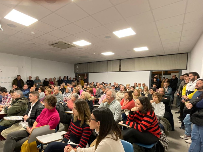 Reunión Ayuntamiento con los vecinos