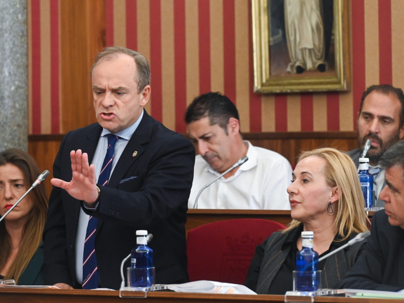 Celebración del Pleno en el que se debate la aprobación inicial del presupuesto general del Ayuntamiento de Burgos para 2025