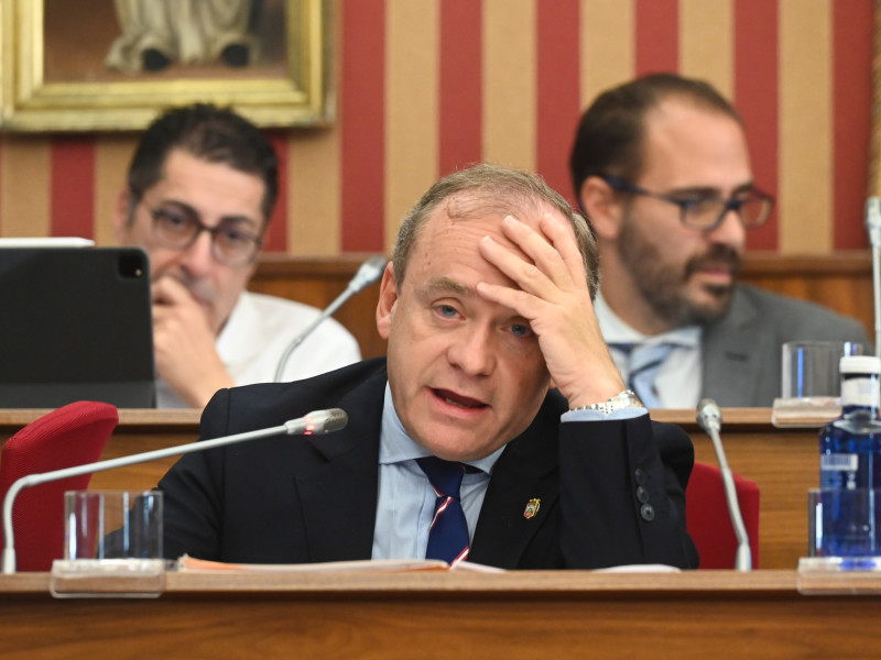 Celebración del Pleno en el que se debate la aprobación inicial del presupuesto general del Ayuntamiento de Burgos para 2025