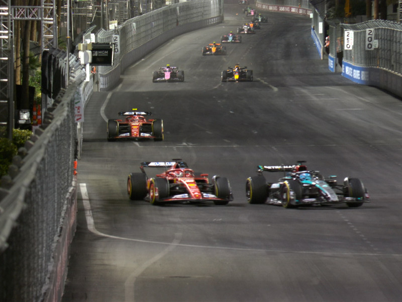 Leclerc hizo una gran salida y pasó de la cuarta a la segunda posición.