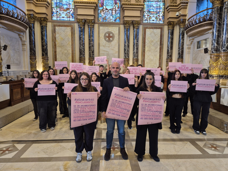 Campaña contra la violencia machista del Instituto Usandizaga