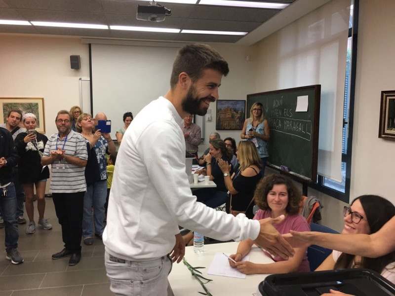 Gerard Piqué tras votar en el 1-O