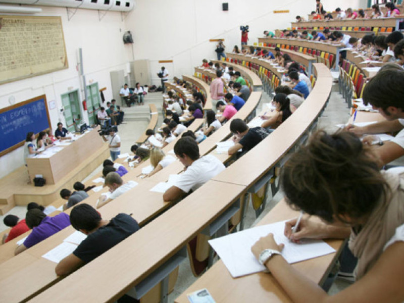 Ayudas para que los estudiantes estudien fuera de La Rioja: Becas de Movilidad