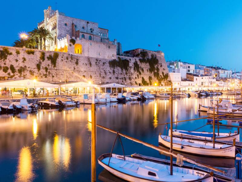 Puerto de Ciutadella por la noche, Menorca