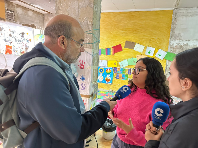 Voluntarias en una ludoteca para niños en Paiporta